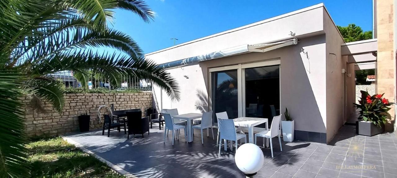 Bed and Breakfast Bellatmosfera Trani Esterno foto